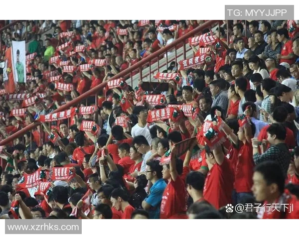 国足今晚迎战强敌全力争胜期待球迷热情助威助力球队再创佳绩